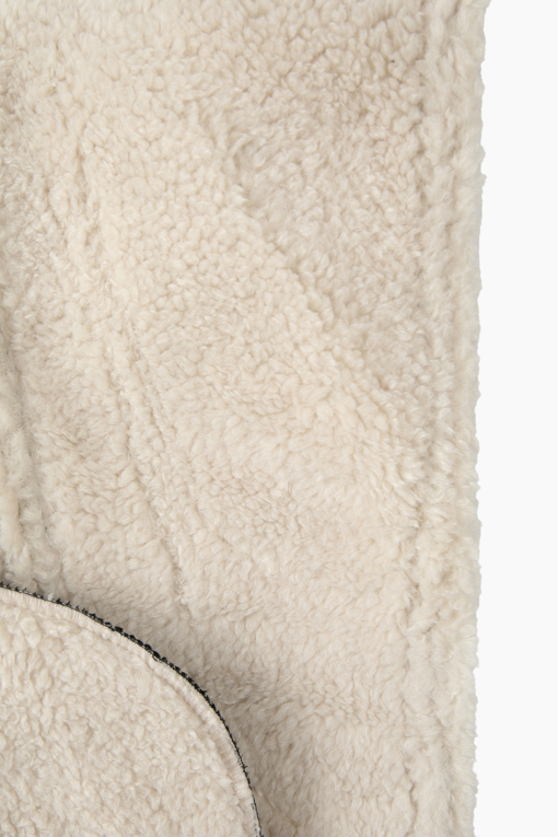 https://img.benettonmall.com/PARTS/KO/26F/QACT02661BK_MB_D4.jpg