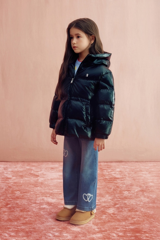 https://img.benettonmall.com/PARTS/KO/26F/QADJ01661BK_MB_L1.jpg?cb=1788777065