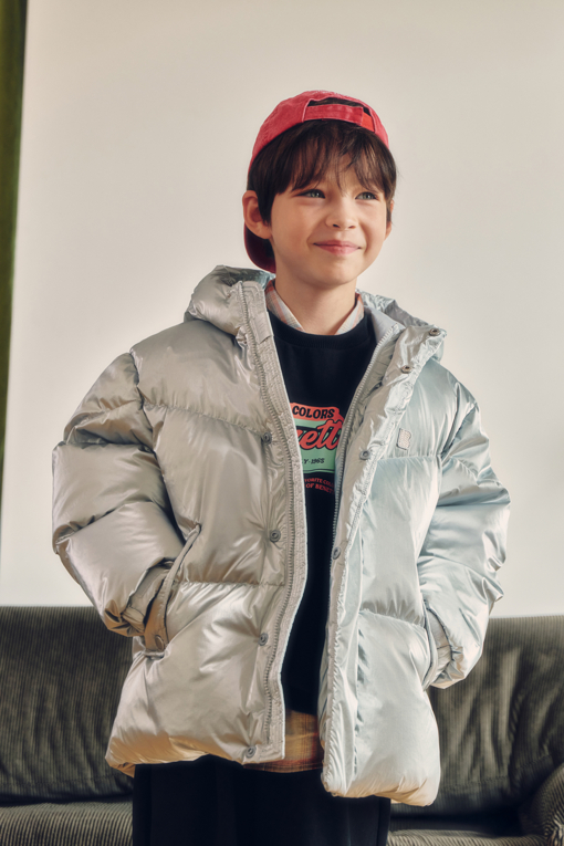https://img.benettonmall.com/PARTS/KO/26F/QADJ02661SI_MB_D0.jpg