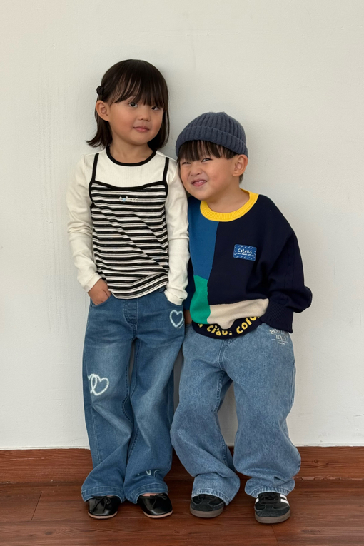 https://img.benettonmall.com/PARTS/KO/26F/QADP02641BL_MB_E0.jpg?cb=1788777065