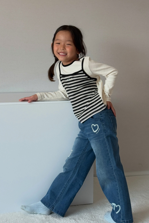 https://img.benettonmall.com/PARTS/KO/26F/QADP03641BL_MB_E0.jpg?cb=1788777065
