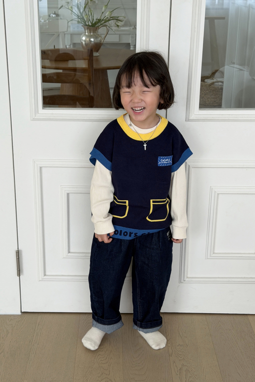 https://img.benettonmall.com/PARTS/KO/26F/QADP08661NY_MB_E1.jpg