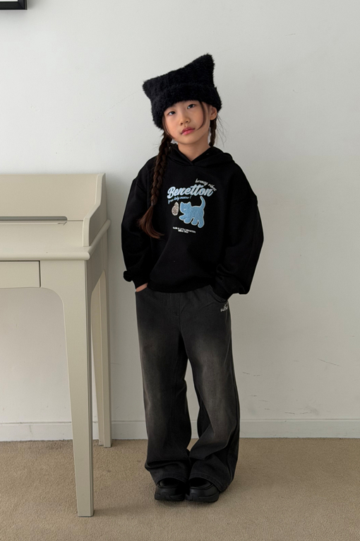https://img.benettonmall.com/PARTS/KO/26F/QADP09661CG_MB_E0.jpg