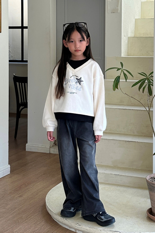 https://img.benettonmall.com/PARTS/KO/26F/QADP09661CG_MB_E4.jpg
