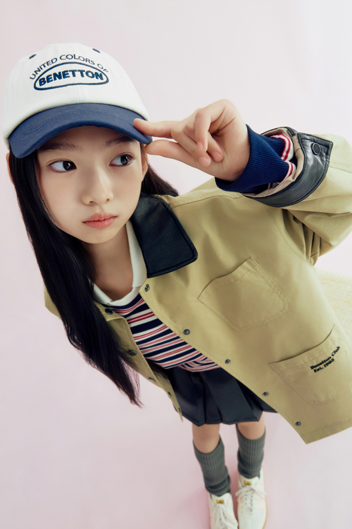 https://img.benettonmall.com/PARTS/KO/26F/QAJK04641BG_MB_L4.jpg?cb=1788777065