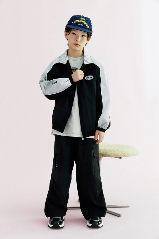 https://img.benettonmall.com/PARTS/KO/26F/QAJP01641BK_MB_L2.jpg?cb=1788777065
