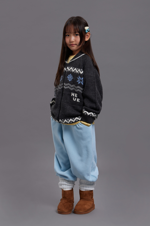 https://img.benettonmall.com/PARTS/KO/26F/QAKCG1661CG_MB_M1.jpg
