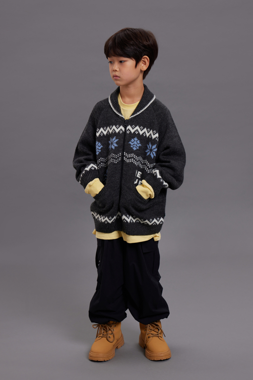 https://img.benettonmall.com/PARTS/KO/26F/QAKCG1661CG_MB_M9.jpg