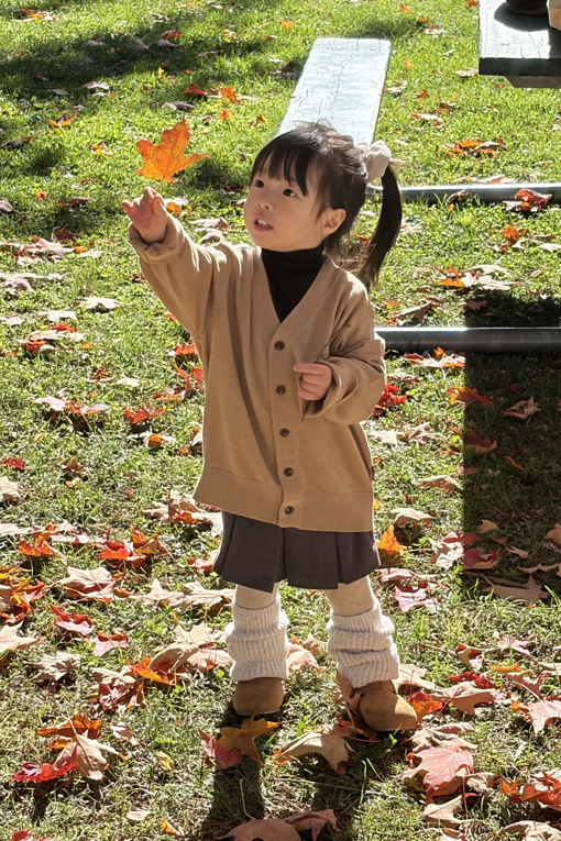 https://img.benettonmall.com/PARTS/KO/26F/QAKCG2661BG_MB_E0.jpg