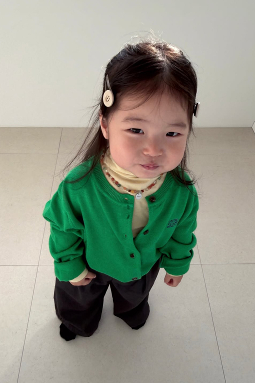 https://img.benettonmall.com/PARTS/KO/26F/QAKCG3661GN_MB_E4.jpg