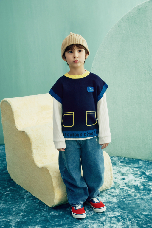 https://img.benettonmall.com/PARTS/KO/26F/QAKP02641NY_MB_L0.jpg?cb=1788777065