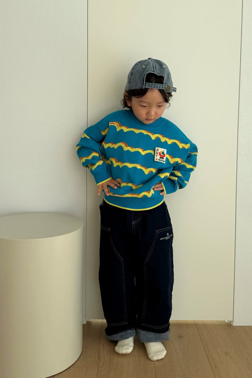 https://img.benettonmall.com/PARTS/KO/26F/QAKP09661BL_MB_E2.jpg