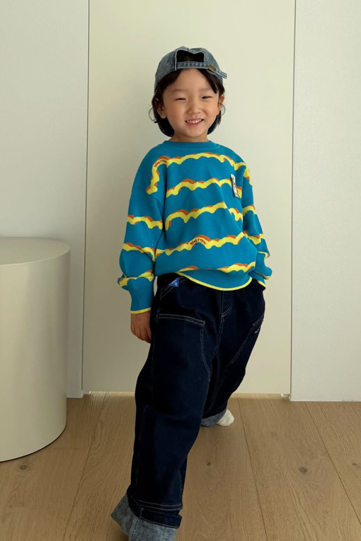 https://img.benettonmall.com/PARTS/KO/26F/QAKP09661BL_MB_E3.jpg