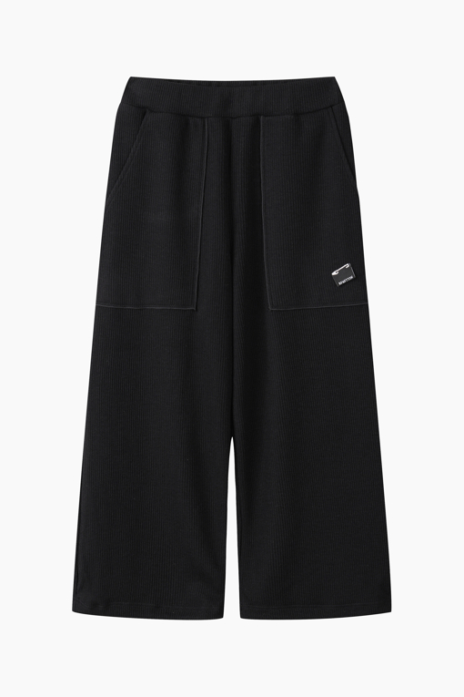 https://img.benettonmall.com/PARTS/KO/26F/QALG03641BK_MB_D10.jpg?cb=1784047865