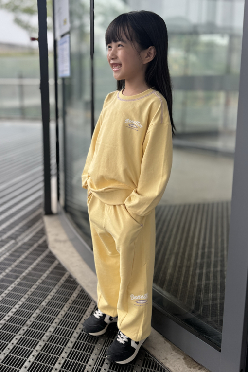https://img.benettonmall.com/PARTS/KO/26F/QAMT01641YE_MB_E0.jpg?cb=1789657820