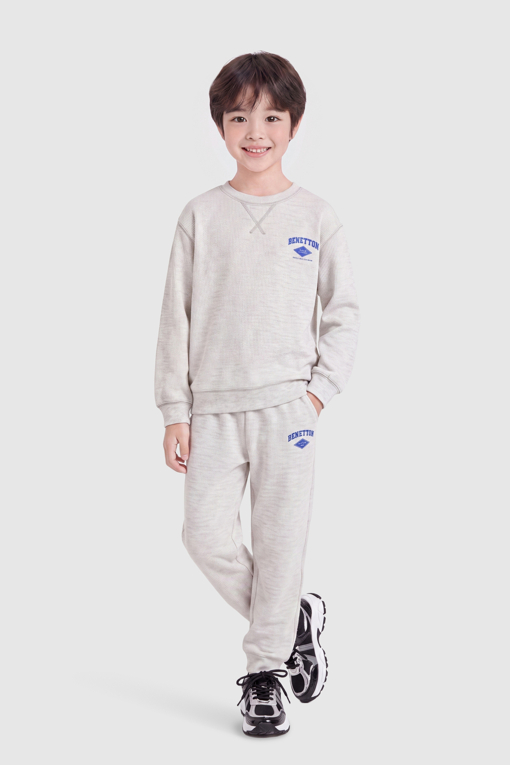 https://img.benettonmall.com/PARTS/KO/26F/QAMT02641MG_MB_D3.jpg