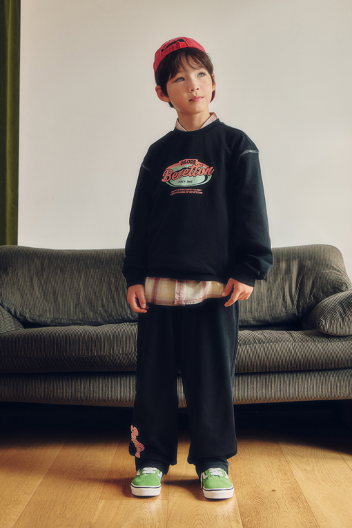 https://img.benettonmall.com/PARTS/KO/26F/QAMT04641BK_MB_D1.jpg
