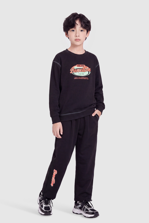https://img.benettonmall.com/PARTS/KO/26F/QAMT04641BK_MB_D6.jpg