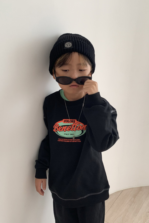 https://img.benettonmall.com/PARTS/KO/26F/QAMT04641BK_MB_E2.jpg?cb=1789473790