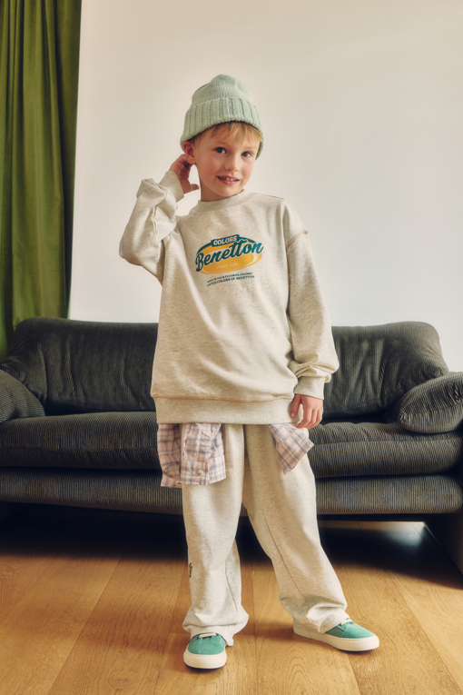 https://img.benettonmall.com/PARTS/KO/26F/QAMT04641OT_MB_D1.jpg