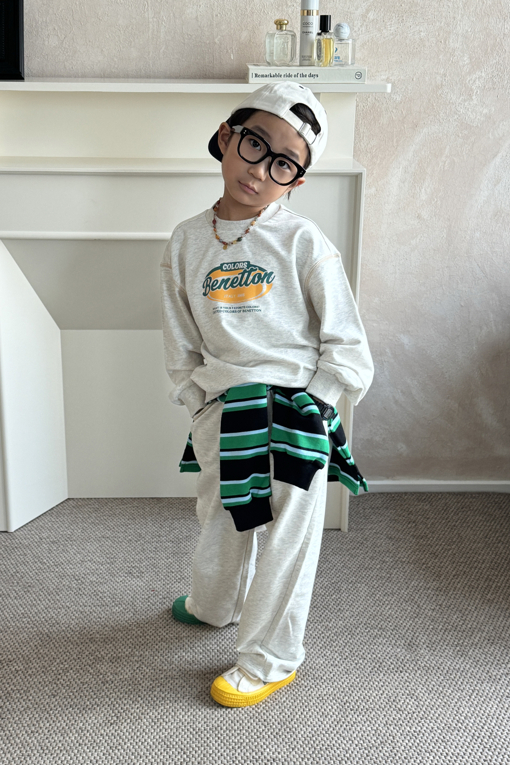 https://img.benettonmall.com/PARTS/KO/26F/QAMT04641OT_MB_E0.jpg?cb=1789473790