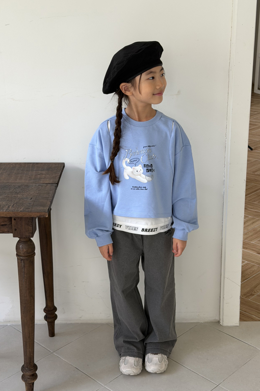https://img.benettonmall.com/PARTS/KO/26F/QAMT09641BL_MB_E1.jpg?cb=1788777065