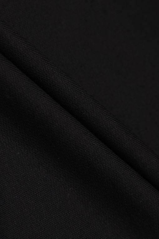 https://img.benettonmall.com/PARTS/KO/26F/QAMT11641BK_MB_D4.jpg?cb=1788777065