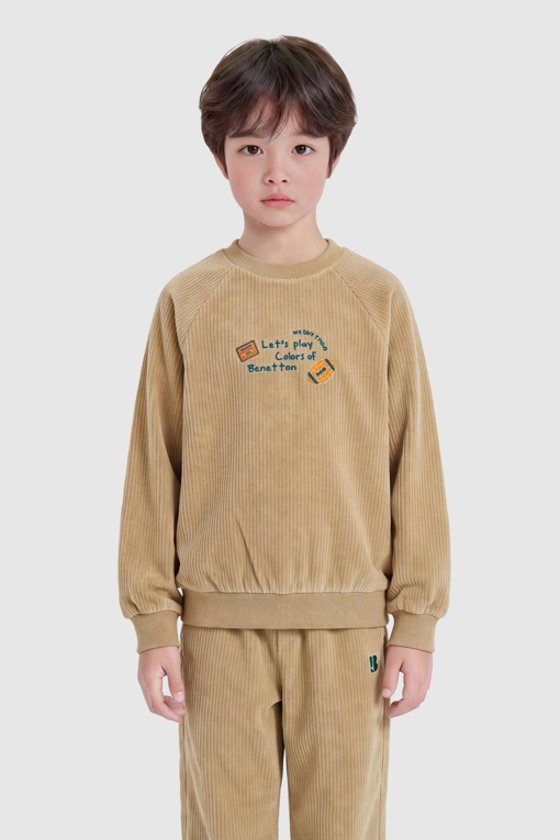 https://img.benettonmall.com/PARTS/KO/26F/QAMT13661BE_MB_M0.jpg?cb=1792343679