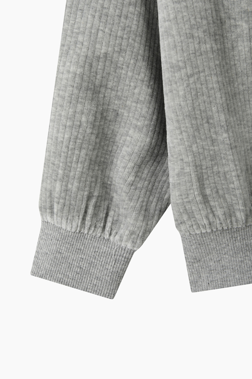 https://img.benettonmall.com/PARTS/KO/26F/QAMT13661MG_MB_D3.jpg