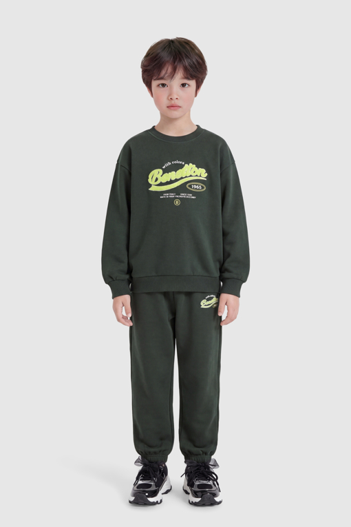 https://img.benettonmall.com/PARTS/KO/26F/QAMT14661GN_MB_M1.jpg