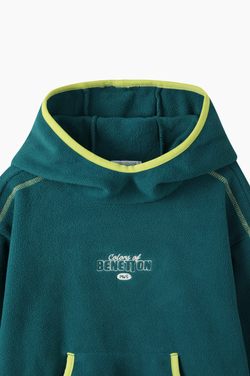 https://img.benettonmall.com/PARTS/KO/26F/QAMT16661GN_MB_D2.jpg