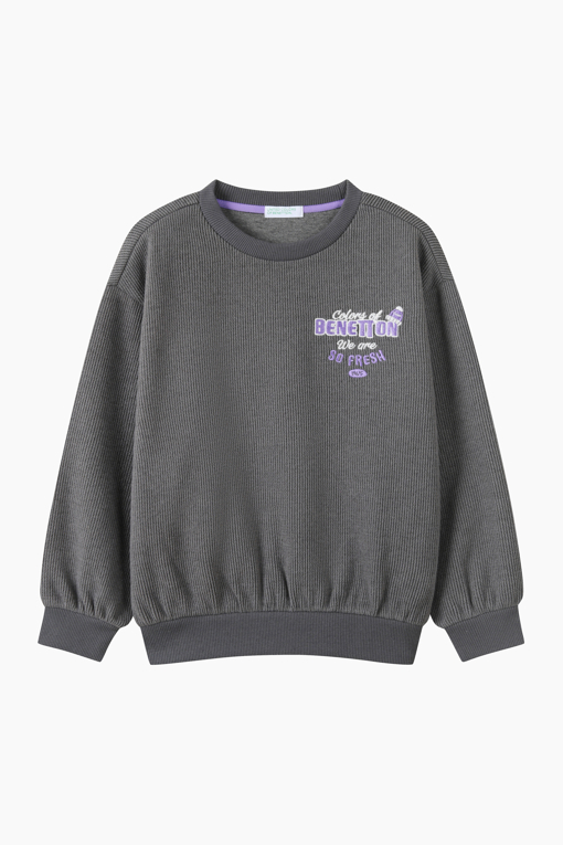 https://img.benettonmall.com/PARTS/KO/26F/QAMT17661CG_MB_D2.jpg