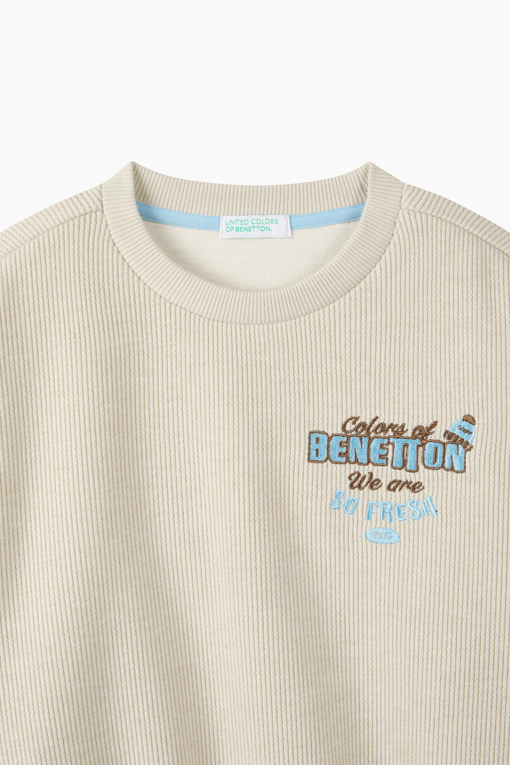 https://img.benettonmall.com/PARTS/KO/26F/QAMT17661OT_MB_D5.jpg
