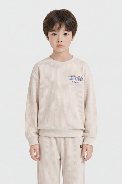 https://img.benettonmall.com/PARTS/KO/26F/QAMT17661OT_MB_M0.jpg