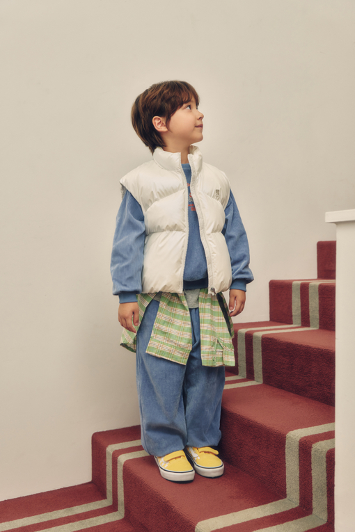 https://img.benettonmall.com/PARTS/KO/26F/QAMT18661BL_MB_D2.jpg