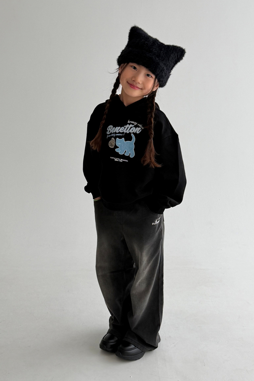 https://img.benettonmall.com/PARTS/KO/26F/QAMT26661BK_MB_E1.jpg
