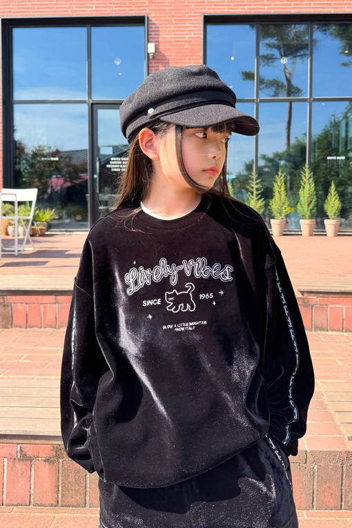 https://img.benettonmall.com/PARTS/KO/26F/QAMT27661BK_MB_E0.jpg