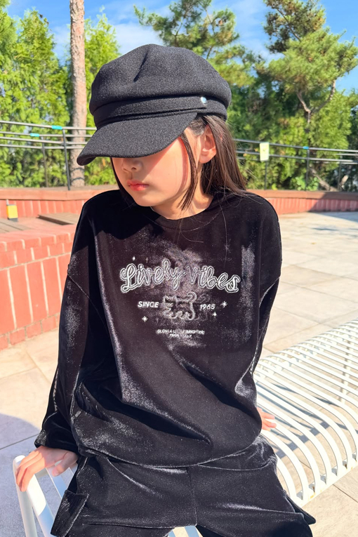 https://img.benettonmall.com/PARTS/KO/26F/QAMT27661BK_MB_E2.jpg