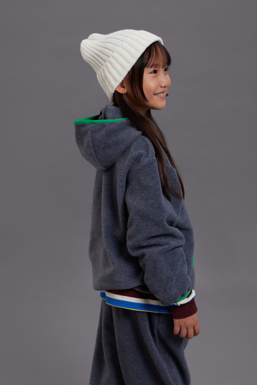 https://img.benettonmall.com/PARTS/KO/26F/QAMTG1661CG_MB_M7.jpg