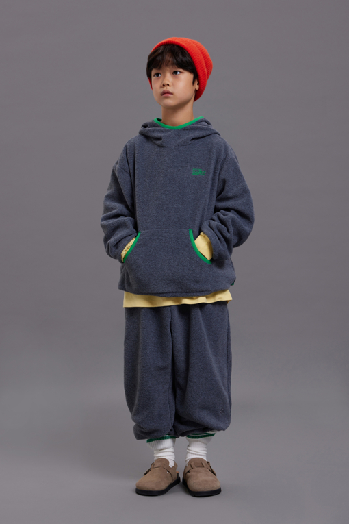 https://img.benettonmall.com/PARTS/KO/26F/QAMTG1661CG_MB_M8.jpg