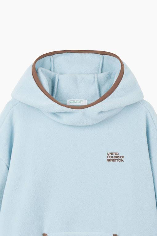 https://img.benettonmall.com/PARTS/KO/26F/QAMTG1661LB_MB_D2.jpg