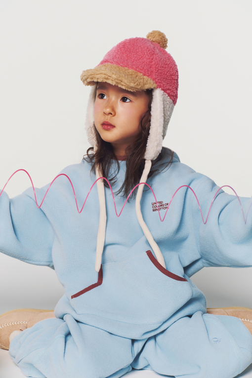 https://img.benettonmall.com/PARTS/KO/26F/QAMTG1661LB_MB_L0.jpg