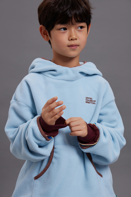 https://img.benettonmall.com/PARTS/KO/26F/QAMTG1661LB_MB_M13.jpg