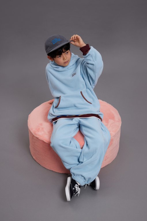 https://img.benettonmall.com/PARTS/KO/26F/QAMTG1661LB_MB_M2.jpg