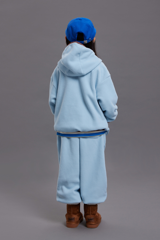 https://img.benettonmall.com/PARTS/KO/26F/QAMTG1661LB_MB_M6.jpg