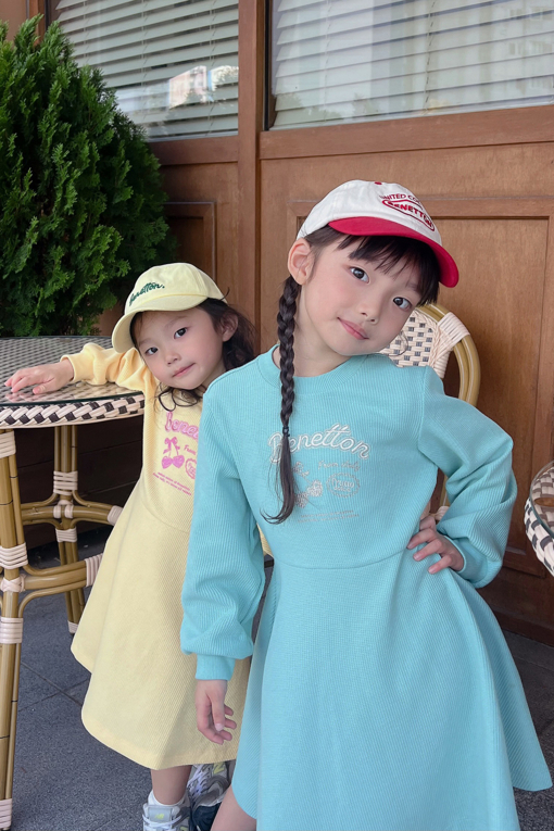 https://img.benettonmall.com/PARTS/KO/26F/QAOP01641MT_MB_E2.jpg?cb=1789657820
