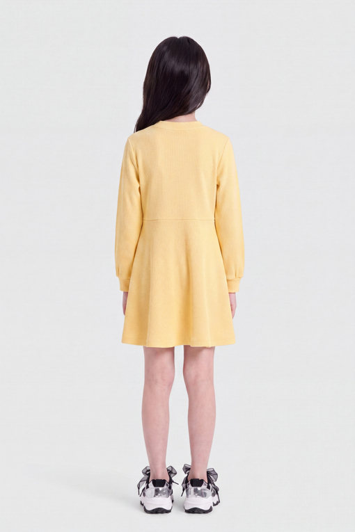 https://img.benettonmall.com/PARTS/KO/26F/QAOP01641YE_MB_D1.jpg