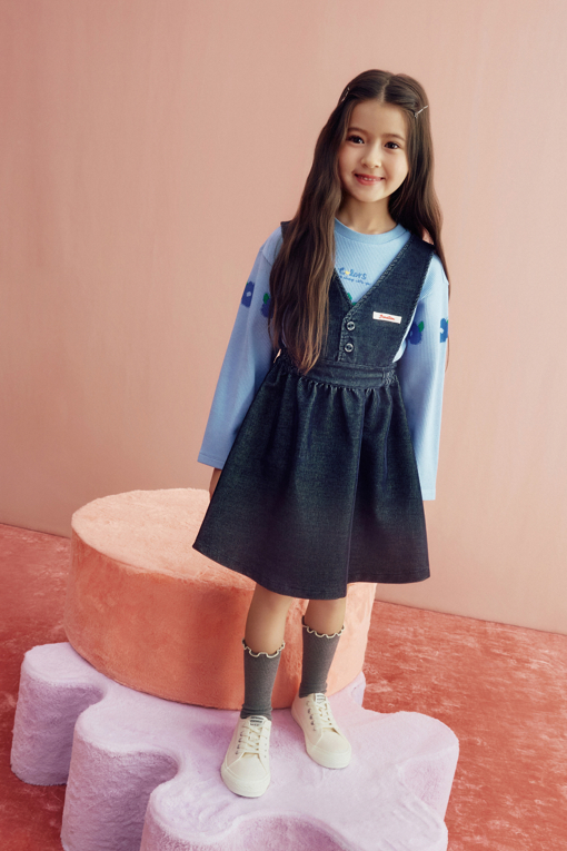 https://img.benettonmall.com/PARTS/KO/26F/QAOP03641NY_MB_L0.jpg?cb=1788777065