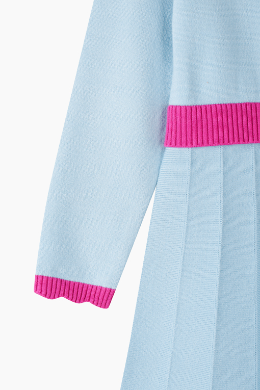 https://img.benettonmall.com/PARTS/KO/26F/QAOP11661BL_MB_D3.jpg