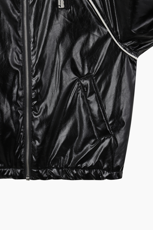 https://img.benettonmall.com/PARTS/KO/26F/QAPD04641BK_MB_D3.jpg?cb=1788777065